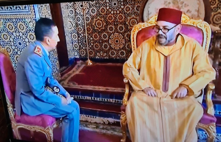 جلالة الملك يُعَيِّنُ مفتشاً عاماً للقوات المسلحة الملكية خلفا للجنرال الفاروق بلخير ويُوَشِّحُهُ لخدماته الجليلة جلالة الملك يُعَيِّنُ مفتشاً عاماً للقوات المسلحة الملكية خلفا للجنرال الفاروق بلخير ويُوَشِّحُهُ لخدماته الجليلة