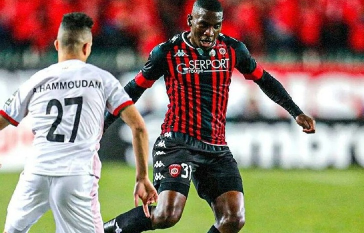 الجيش الملكي يخسر من اتحاد العاصمة بثنائية نظيفة الجيش الملكي يخسر من اتحاد العاصمة بثنائية نظيفة