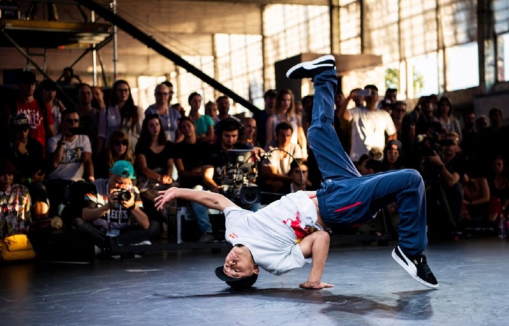 الرباط بوابة "البريك دانس" الإفريقي نحو أولمبياد باريس الرباط بوابة "البريك دانس" الإفريقي نحو أولمبياد باريس