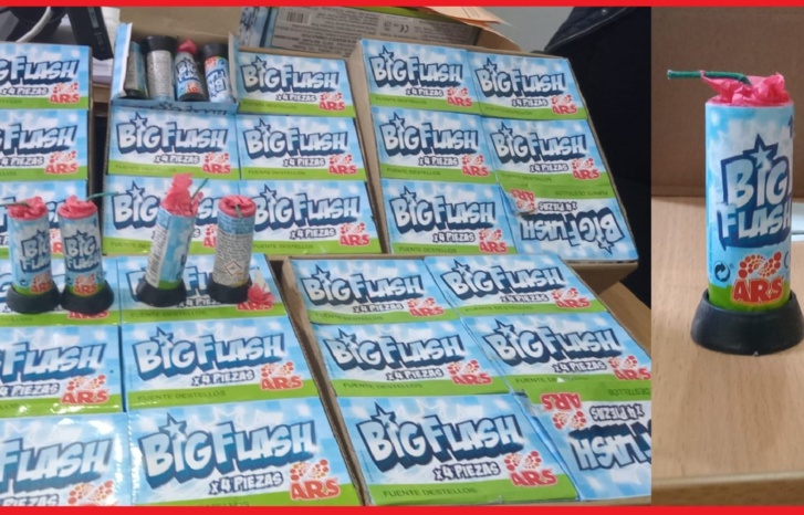 توقيف شخص وبحوزته كمية كبيرة من الشهب النارية المحظورة توقيف شخص وبحوزته كمية كبيرة من الشهب النارية المحظورة