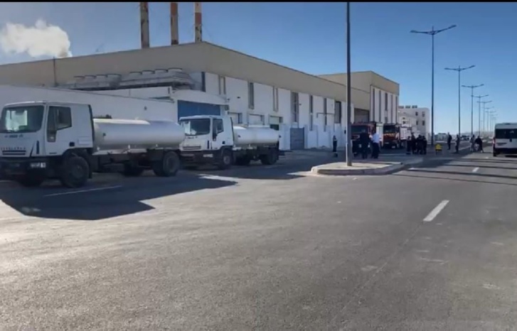 فاجعة تهز مدينة الداخلة بسبب تسرب غاز الأمونياك فاجعة تهز مدينة الداخلة بسبب تسرب غاز الأمونياك