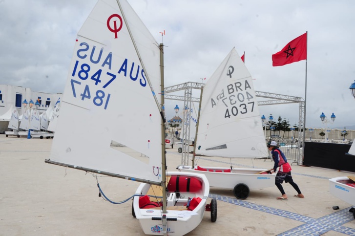 المغرب: الزوارق الشراعية تسابق الريح من أجل الذهب الإفريقي المغرب: الزوارق الشراعية تسابق الريح من أجل الذهب الإفريقي