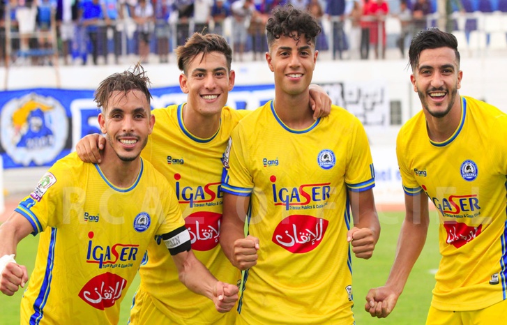 مع انطلاق العد التنازلي.. المنافسة تشتد على بطاقتي دوري الأضواء في القسم الثاني مع انطلاق العد التنازلي.. المنافسة تشتد على بطاقتي دوري الأضواء في القسم الثاني