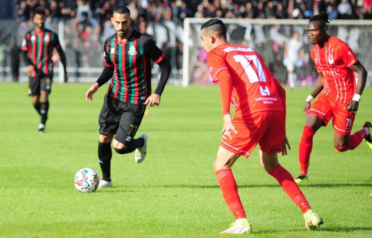 من مباراة سابقة بين الجيش والفتح/تصوير: عادل بن ثابت من مباراة سابقة بين الجيش والفتح/تصوير: عادل بن ثابت