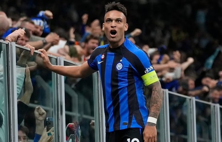 إنتر أول المتأهلين إلى نهائي الأبطال على حساب غريمه ميلان إنتر أول المتأهلين إلى نهائي الأبطال على حساب غريمه ميلان