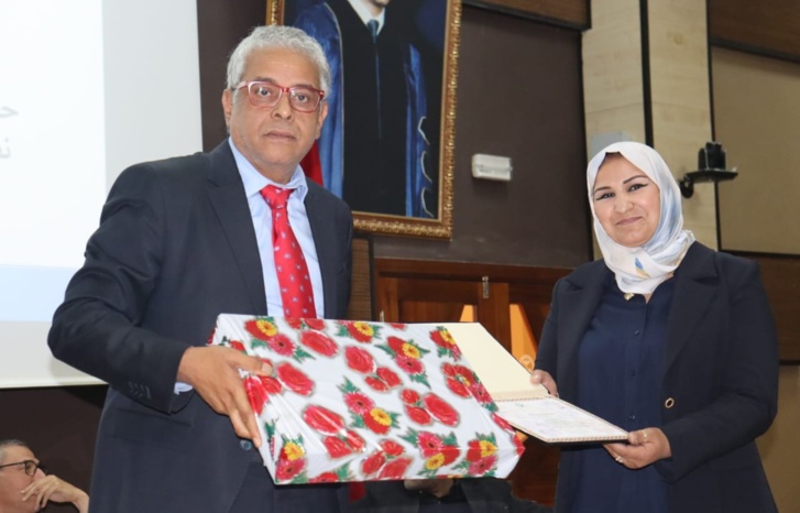 جامعة محمد الأول بوجدة تحتفي بالطلبة الفائزين في المسابقة الثقافية جامعة محمد الأول بوجدة تحتفي بالطلبة الفائزين في المسابقة الثقافية