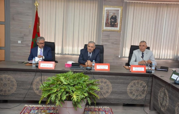 عامل إقليم أزيلال يترأس اجتماع تأهيل المراكز الصاعدة بحضور الوكالة الجهوية لتنفيذ المشاريع عامل إقليم أزيلال يترأس اجتماع تأهيل المراكز الصاعدة بحضور الوكالة الجهوية لتنفيذ المشاريع