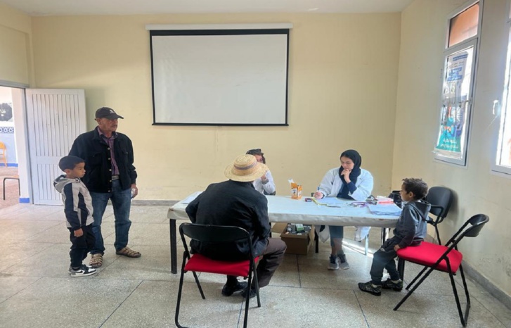 تلاميذ يستفيذون من حملة طبية مختصة في الأنف الأدن والحنجرة بأزيلال تلاميذ يستفيذون من حملة طبية مختصة في الأنف الأدن والحنجرة بأزيلال