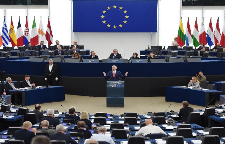 البرلمان الأوروبي يستهدف المغرب بقرار جديد