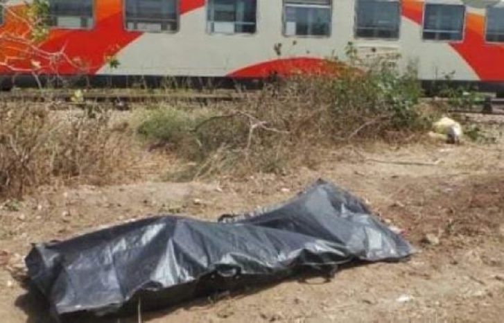 قطار يدهس أربعينيا قرب محطة بوزنيقة قطار يدهس أربعينيا قرب محطة بوزنيقة