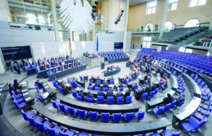 برلماني ألماني يتّهم "وزيرين بارزين" بالعمالة لأوكرانيا