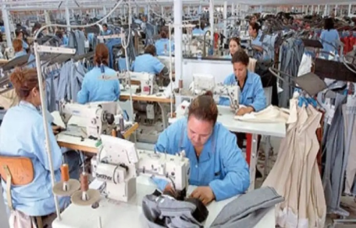 قطاع السيارات يعزز المنحى التصاعدي ورقم الصادرات مرشح لتحطيم الأرقام قطاع السيارات يعزز المنحى التصاعدي ورقم الصادرات مرشح لتحطيم الأرقام