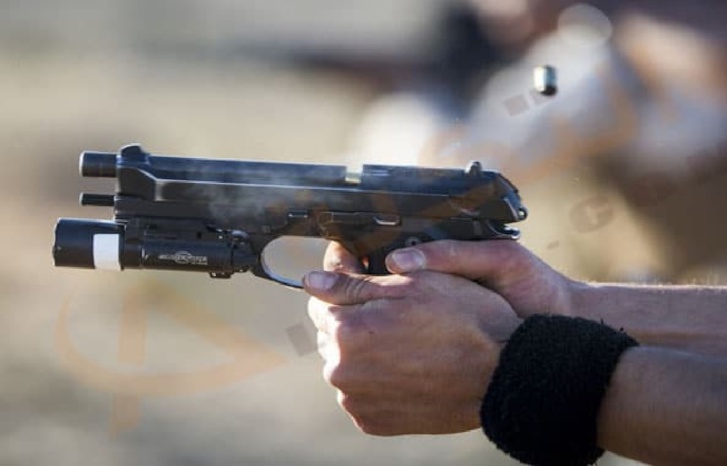 رصاصة تحذيرية توقف جانحا مسلحا بأكادير رصاصة تحذيرية توقف جانحا مسلحا بأكادير