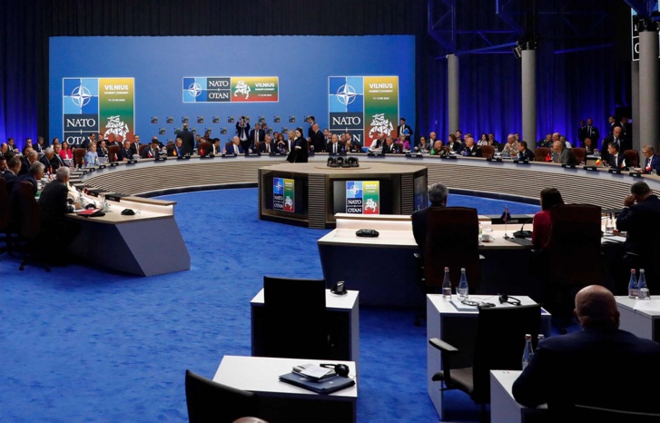 بيان قمة "الناتو" يصف روسيا بـ"أكبر تهديد" للحلف وزاخاروفا وميدفيدف يردان بحدة بيان قمة "الناتو" يصف روسيا بـ"أكبر تهديد" للحلف وزاخاروفا وميدفيدف يردان بحدة