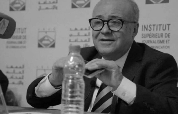 الملك محمد السادس يعزي أسرة الإعلامي الكبير "عمر سليم" الملك محمد السادس يعزي أسرة الإعلامي الكبير "عمر سليم"