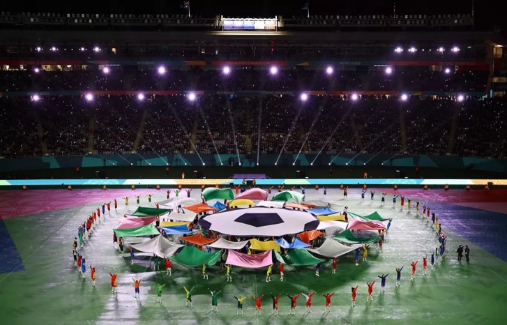 «دقيقة صمت» تسبقان مونديال السيدات: حفل افتتاح تقليدي على وقع "صدمة" حادثة إطلاق النار وفوز تاريخي لنيوزيلندا «دقيقة صمت» تسبقان مونديال السيدات: حفل افتتاح تقليدي على وقع "صدمة" حادثة إطلاق النار وفوز تاريخي لنيوزيلندا