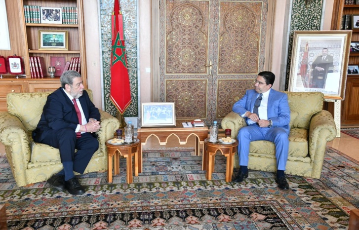 الوزير الأول لسان فانسون وغرونادين يشيد بالريادة الدولية لجلالة الملك ويُجَدِّد التأكيد على دعم بلاده للوحدة الترابية للمغرب الوزير الأول لسان فانسون وغرونادين يشيد بالريادة الدولية لجلالة الملك ويُجَدِّد التأكيد على دعم بلاده للوحدة الترابية للمغرب