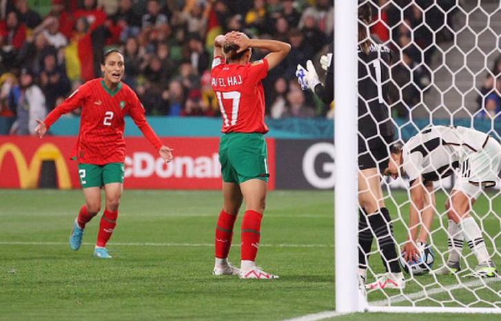 الماكينات الألمانية تسحق لبؤات الأطلس بسداسية نظيفة الماكينات الألمانية تسحق لبؤات الأطلس بسداسية نظيفة