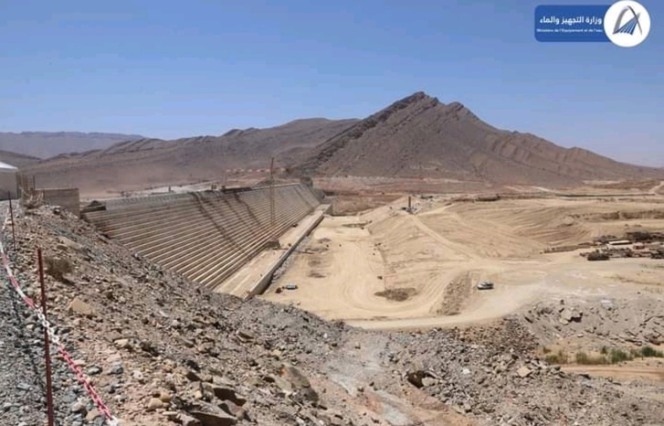 نزار بركة يقوم بتدشين وإطلاق مشاريع تنموية بإقليم كلميم نزار بركة يقوم بتدشين وإطلاق مشاريع تنموية بإقليم كلميم