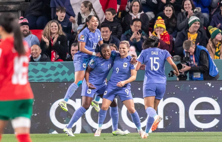 فرنسا تنهي مغامرة لبؤات الأطلس بمونديال السيدات فرنسا تنهي مغامرة لبؤات الأطلس بمونديال السيدات