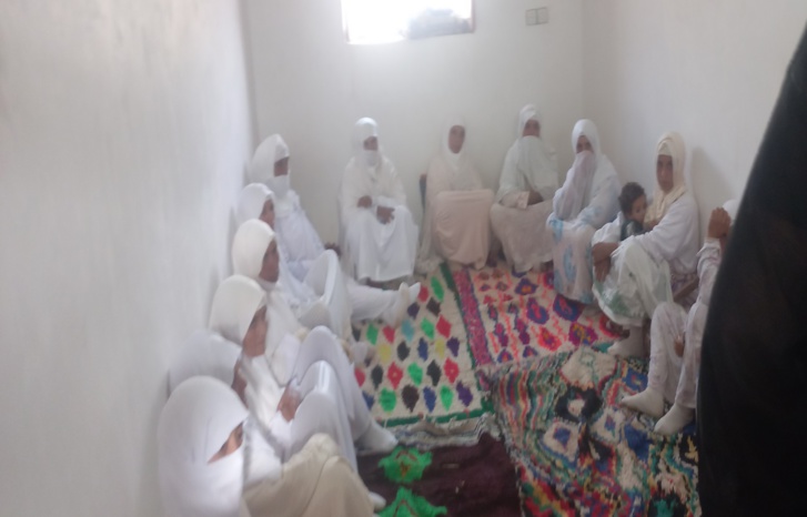 راح ضحيتها 24 قتيل.. عامل اقليم أزيلال يزور أسر ضحايا فاجعة دمنات ويواسي ساكنة دوار عنينات بأيت تمليل ويستمع لشكاويهم راح ضحيتها 24 قتيل.. عامل اقليم أزيلال يزور أسر ضحايا فاجعة دمنات ويواسي ساكنة دوار عنينات بأيت تمليل ويستمع لشكاويهم