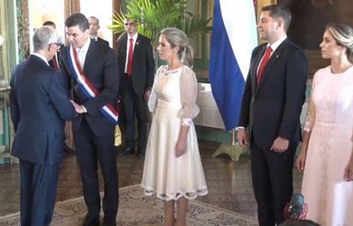 الطالبي العلمي يمثل صاحب الجلالة في حفل تنصيب الرئيس الباراغوياني الجديد الطالبي العلمي يمثل صاحب الجلالة في حفل تنصيب الرئيس الباراغوياني الجديد