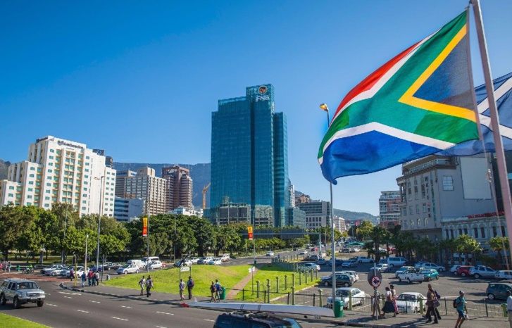 جنوب أفريقيا من إرهاب الدولة إلى احتيال الدولة جنوب أفريقيا من إرهاب الدولة إلى احتيال الدولة