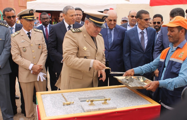 مولاي حمدي ولد الرشيد يبرز أهمية المشاريع التنموية الجديدة التي شملت مختلف أحياء العيون مولاي حمدي ولد الرشيد يبرز أهمية المشاريع التنموية الجديدة التي شملت مختلف أحياء العيون