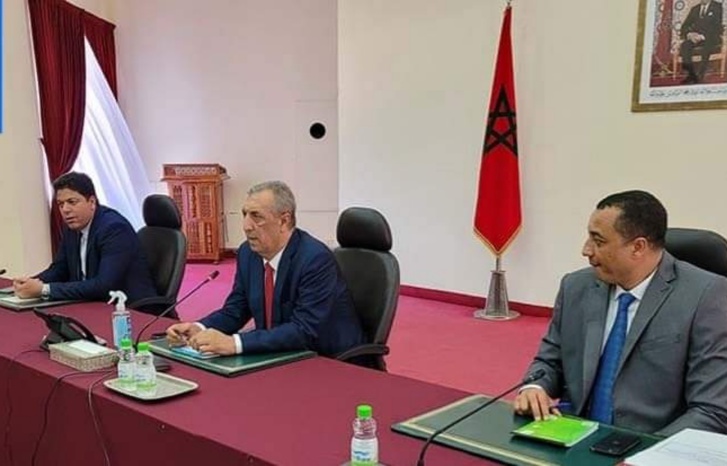 عامل إقليم الحسيمة يتدارس مع اللجنة المؤقتة لشباب الريف الحسيمي أوضاع الفريق عامل إقليم الحسيمة يتدارس مع اللجنة المؤقتة لشباب الريف الحسيمي أوضاع الفريق