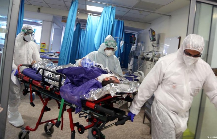 خبراء‭ ‬يفسرون‭ ‬أسباب‭ ‬ارتفاع‭ ‬إصابات‭ ‬كورونا‭ ‬ويستبعدون‭ ‬العودة‭ ‬إلى‭ ‬الحجر‭ ‬الصحي‭ ‬بالمغرب