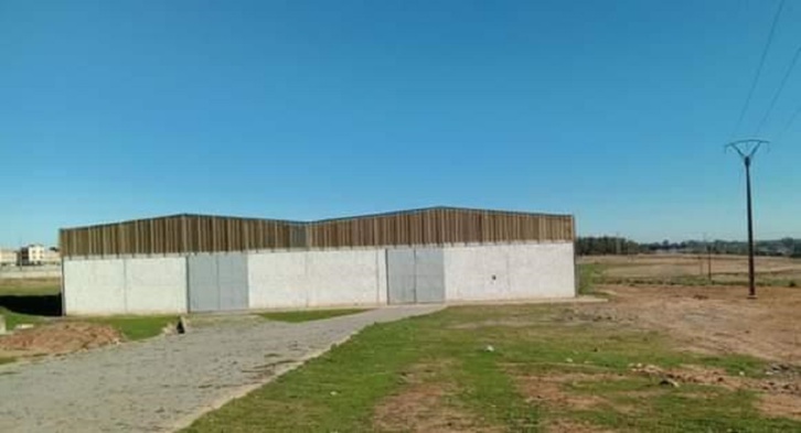 سوق لإيواء الفراشة مغلق سوق لإيواء الفراشة مغلق