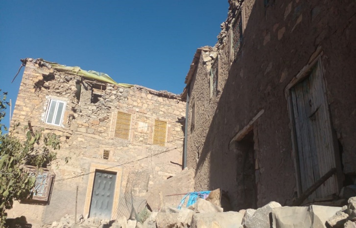 أزيلال.. السلطات المحلية تعمل جاهدة على تقديم الدعم للمتضررين من الزلزال أزيلال.. السلطات المحلية تعمل جاهدة على تقديم الدعم للمتضررين من الزلزال