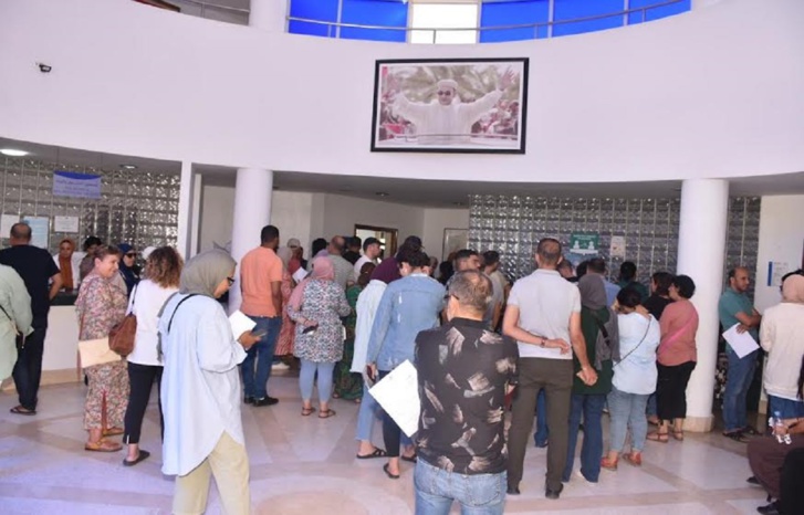 تضامن وطني واسع مع ضحايا الزلزال المدمر بالمغرب.. إقبال كبير لساكنة الرباط والنواحي على التبرع بالدم لفائدة المصابين تضامن وطني واسع مع ضحايا الزلزال المدمر بالمغرب.. إقبال كبير لساكنة الرباط والنواحي على التبرع بالدم لفائدة المصابين