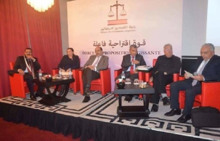 تضامن اللامشروط من رابطة الإقتصاديين الاستقلاليين مع المتضررين من الزلزال المدمر الذي ضرب بلادنا تضامن اللامشروط من رابطة الإقتصاديين الاستقلاليين مع المتضررين من الزلزال المدمر الذي ضرب بلادنا