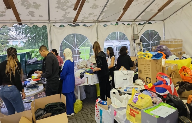 مغاربة إيطاليا.. حشد الدعم لمواساة ضحايا زلزال مدمر في بلدهم الأم مغاربة إيطاليا.. حشد الدعم لمواساة ضحايا زلزال مدمر في بلدهم الأم