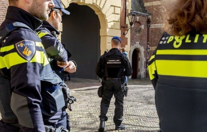 الشرطة الهولندية تعتقل مغربيا يشتبه في ارتكابه جريمة قتل بالحسيمة