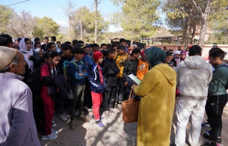 نقل تلاميذ "جماعة ويرغان" المتضررة بشكل كبير من الزلزال إلى داخليات مدارس بمراكش نقل تلاميذ "جماعة ويرغان" المتضررة بشكل كبير من الزلزال إلى داخليات مدارس بمراكش