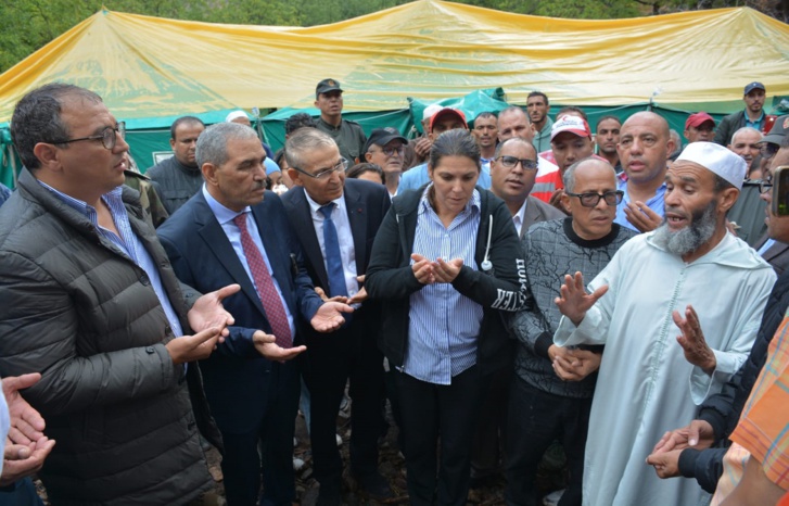 وزيرة السكنى المنصوري في زيارة لمتضرري زلزال الحوز بأزيلال وهذه تفاصيل المبادرات الملكية الاستعجالية وزيرة السكنى المنصوري في زيارة لمتضرري زلزال الحوز بأزيلال وهذه تفاصيل المبادرات الملكية الاستعجالية