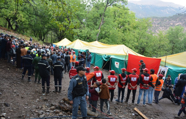 وزيرة السكنى المنصوري في زيارة لمتضرري زلزال الحوز بأزيلال وهذه تفاصيل المبادرات الملكية الاستعجالية وزيرة السكنى المنصوري في زيارة لمتضرري زلزال الحوز بأزيلال وهذه تفاصيل المبادرات الملكية الاستعجالية