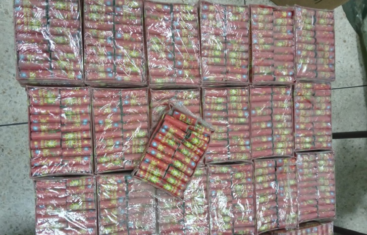 البيضاء.. حجز كمية كبيرة من المفرقعات والشهب النارية المهربة البيضاء.. حجز كمية كبيرة من المفرقعات والشهب النارية المهربة