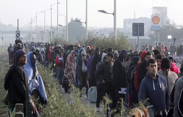 الاتحاد الأوروبي يقترب من الاتفاق على سياسة جديدة إزاء المهاجرين الاتحاد الأوروبي يقترب من الاتفاق على سياسة جديدة إزاء المهاجرين