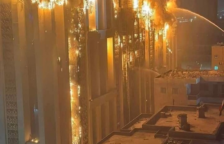 حريق مُهْوِل في مصر يلتهم مبنى مديرية الأمن وارتفاع عدد الإصابات حريق مُهْوِل في مصر يلتهم مبنى مديرية الأمن وارتفاع عدد الإصابات