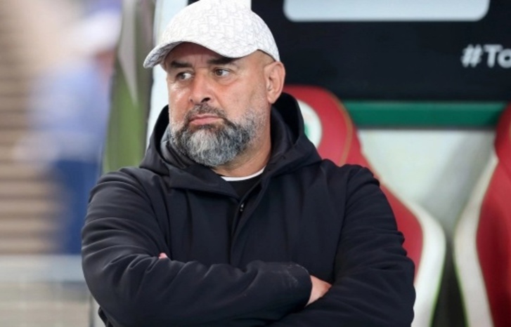 الجماهير تدفع بنشيخة للاستقالة من تدريب اتحاد العاصمة الجماهير تدفع بنشيخة للاستقالة من تدريب اتحاد العاصمة