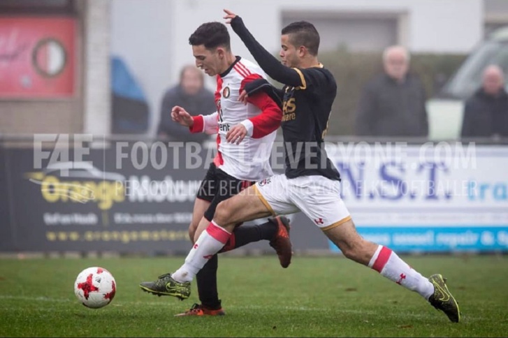 منير القبلي.. موهبة كروية تحلم بحمل ألوان المنتخب المغربي منير القبلي.. موهبة كروية تحلم بحمل ألوان المنتخب المغربي