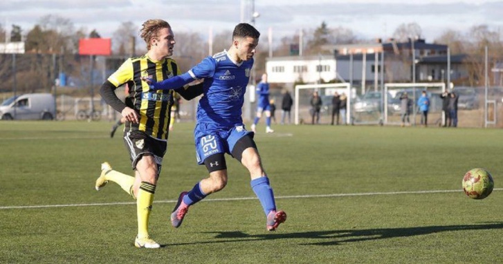 منير القبلي.. موهبة كروية تحلم بحمل ألوان المنتخب المغربي منير القبلي.. موهبة كروية تحلم بحمل ألوان المنتخب المغربي