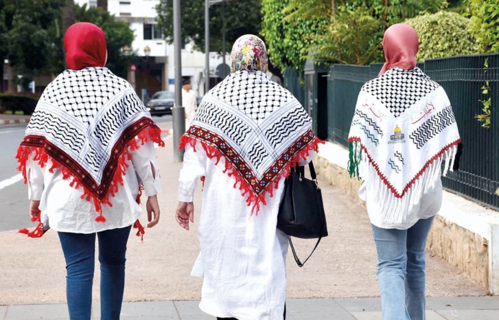 شوارع الرباط تغلي بأمواج بشرية في مسيرة شعبية تاريخية لمساندة الشعب الفلسطيني شوارع الرباط تغلي بأمواج بشرية في مسيرة شعبية تاريخية لمساندة الشعب الفلسطيني