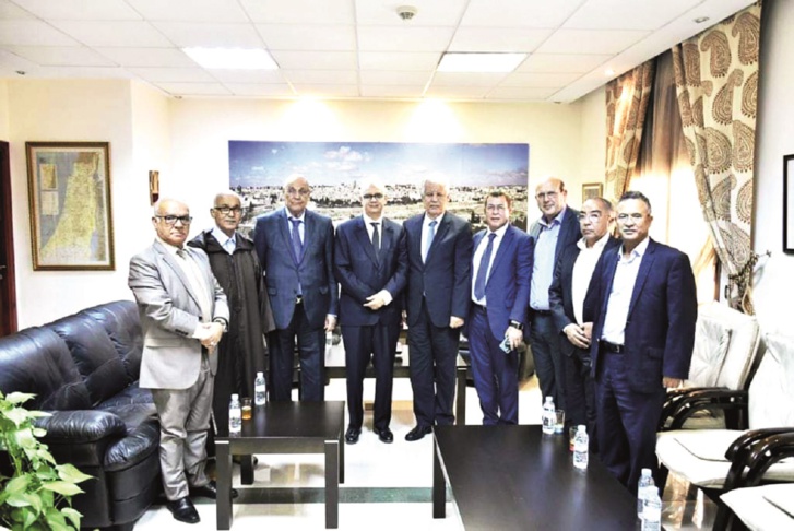 نزار بركة رفقة وفد من قيادة حزب الاستقلال يزور سفير دولة فلسطين بالرباط نزار بركة رفقة وفد من قيادة حزب الاستقلال يزور سفير دولة فلسطين بالرباط