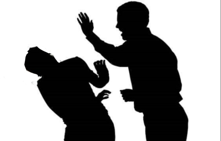 بني ملال: الشرطة تحقق مع ستيني عنف بألفاظ قدحية يهوديا مغربيا بني ملال: الشرطة تحقق مع ستيني عنف بألفاظ قدحية يهوديا مغربيا