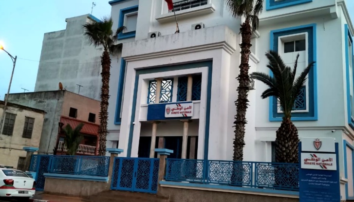 وفاة أحد الموقوفين بمفوضية أمن مرتيل تجر 3 عناصر شرطة للتحقيق وفاة أحد الموقوفين بمفوضية أمن مرتيل تجر 3 عناصر شرطة للتحقيق