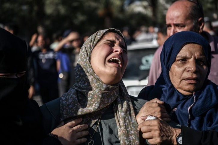 الغارديان: غزة تتحول من سجن مفتوح إلى مقبرة الغارديان: غزة تتحول من سجن مفتوح إلى مقبرة